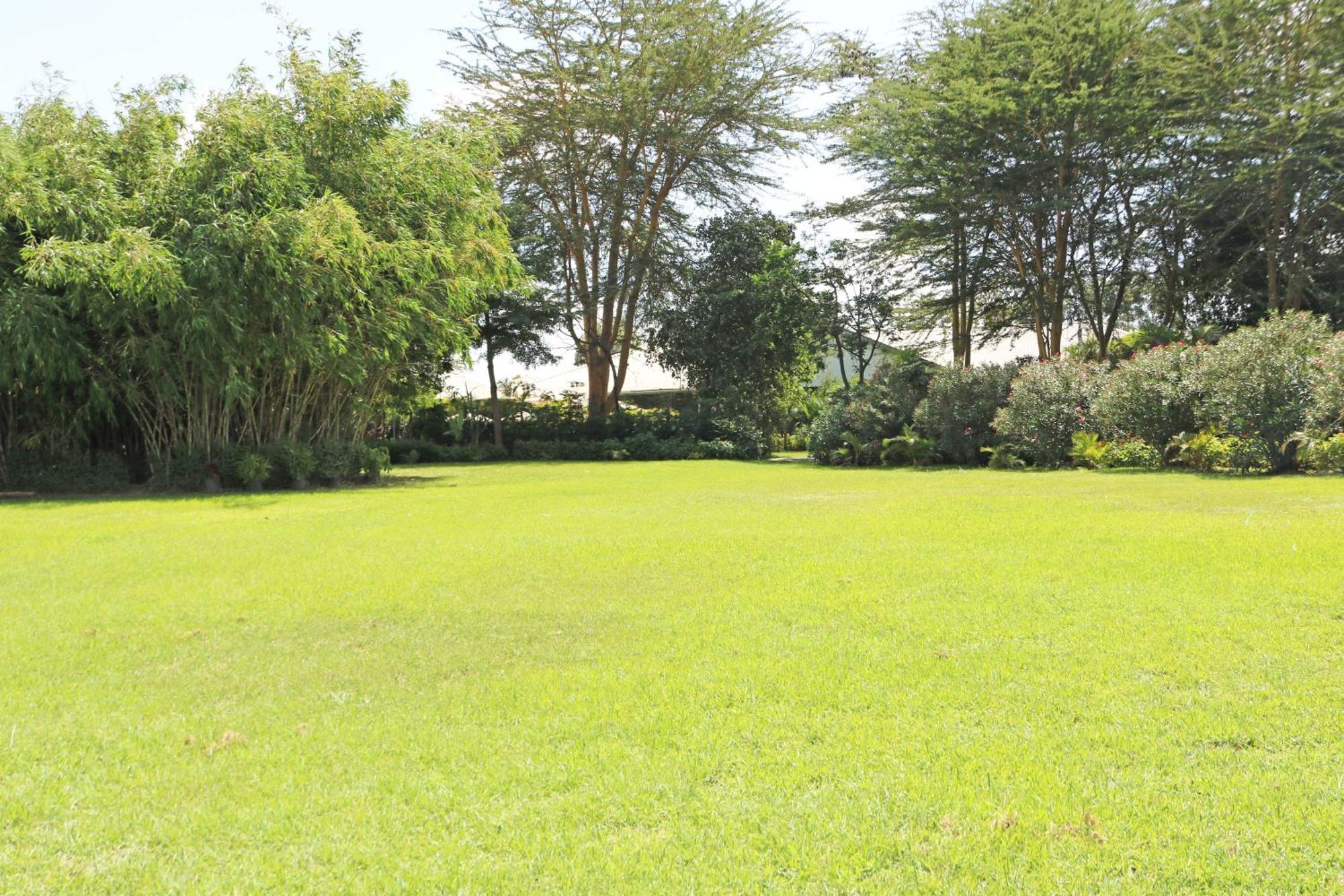 Maanzoni Lodge Limited Athi River Bagian luar foto