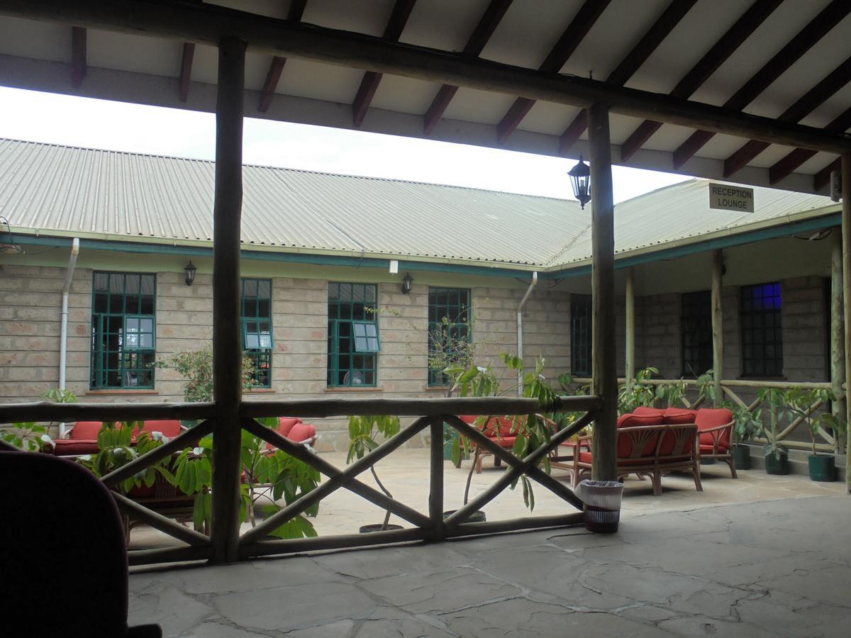 Maanzoni Lodge Limited Athi River Bagian luar foto