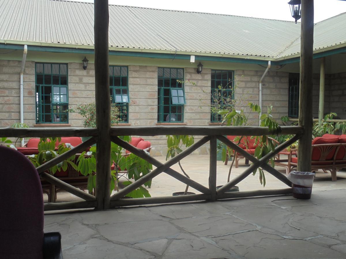 Maanzoni Lodge Limited Athi River Bagian luar foto