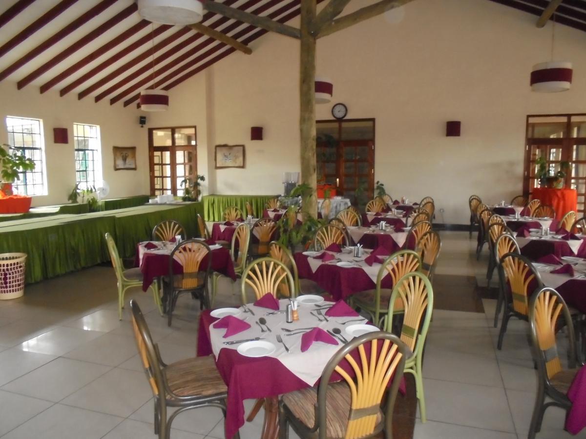 Maanzoni Lodge Limited Athi River Bagian luar foto